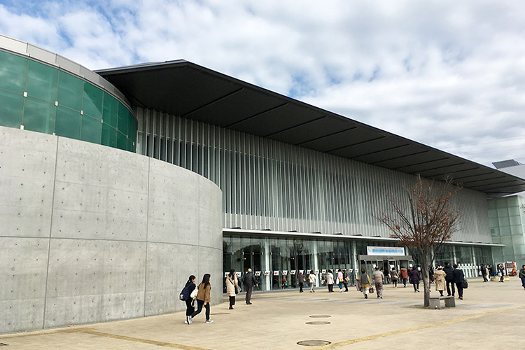 スカイホール豊田（豊田市総合体育館）